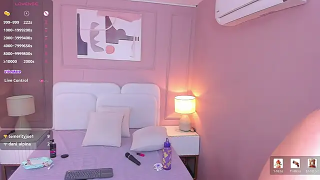 Danee 19  online show from 01/14/26, 12:44