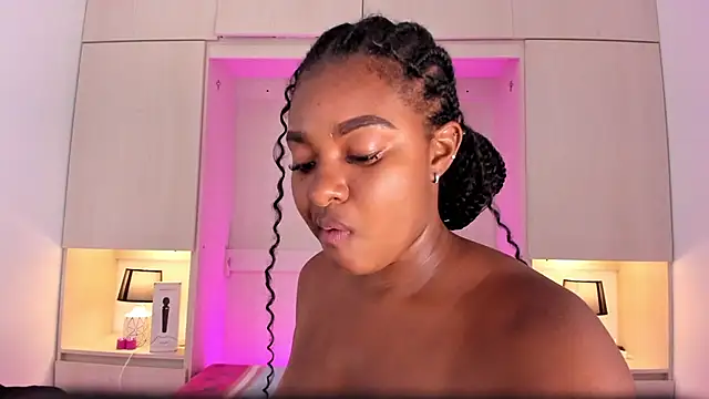 tamaraa smiith online show from 01/18/25, 05:48