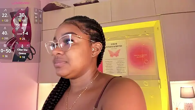 tamaraa smiith online show from 10/25/25, 07:41