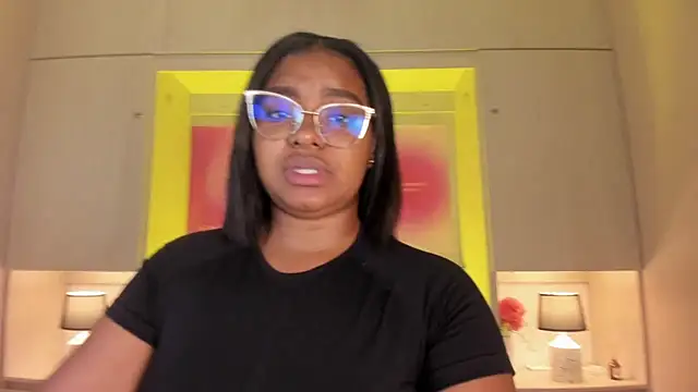 tamaraa smiith online show from 04/16/26, 07:36