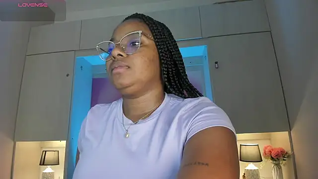 tamaraa smiith online show from 05/27/26, 07:55