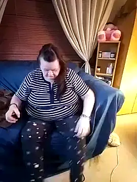 Bayou Woman68 online show from 11/16/25, 11:27