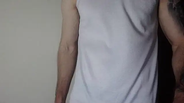 Snapshot of Kenner_fox77 chatting on 03/14/25, 04:10 Kenner fox77 online show from 03/14/25, 04:10