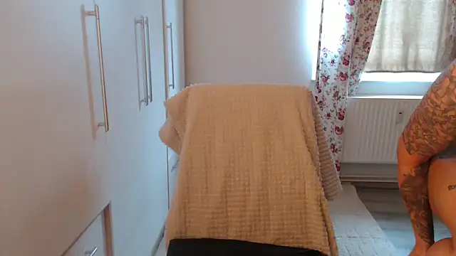 Davinja online show from 12/03/25, 11:41