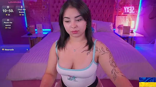 SusieWood online show from 10/20/25, 07:14