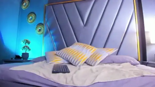 BrendaAdams  online show from 11/21/25, 10:58