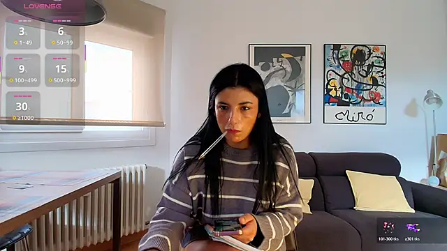 Snapshot of Arya_33 chatting on 11/11/25, 10:37 Arya 33 online show from 11/11/25, 10:37