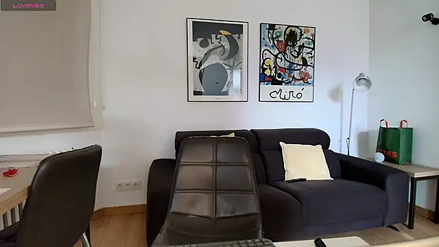 Snapshot of Arya_33 chatting on 12/02/25, 09:14 Arya 33 online show from 12/02/25, 09:14