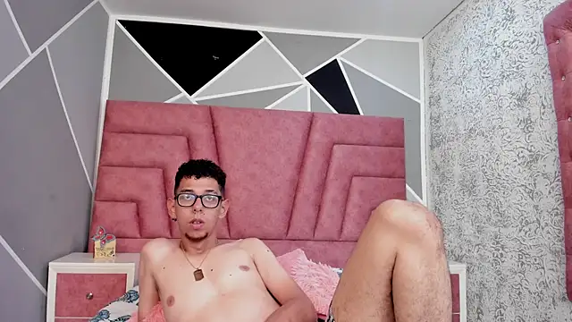 Derek and Skarlet online show from 01/20/25, 04:45