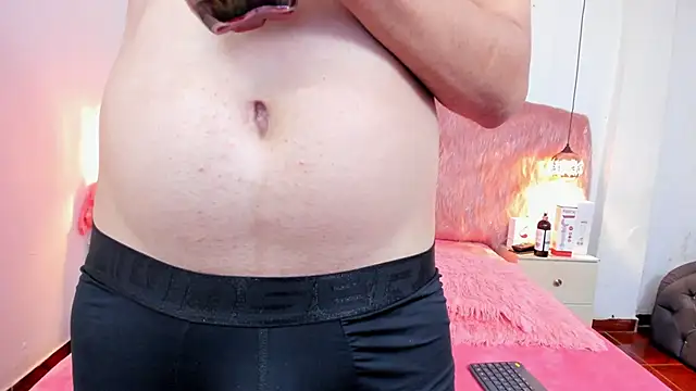 Derek and Skarlet online show from 02/26/26, 10:03