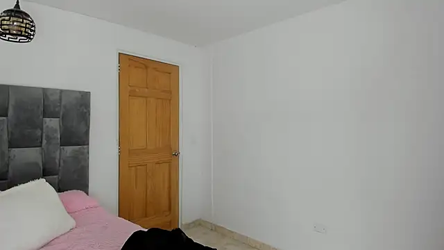  Little angel69 online show from 02/18/25, 12:37