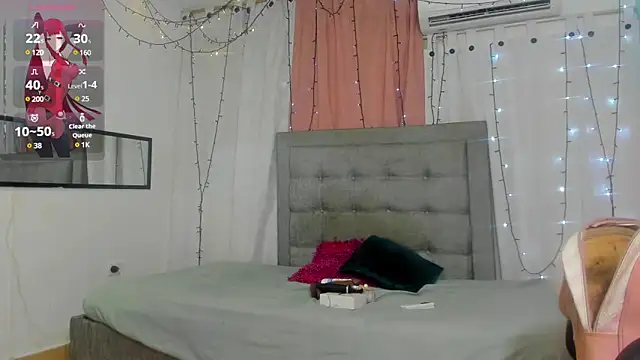 Snapshot of emy_0 chatting on 12/31/24, 05:51 emy 0 online show from 12/31/24, 05:51