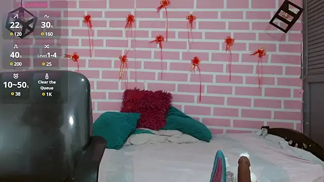 Snapshot of emy_0 chatting on 03/10/25, 07:40 emy 0 online show from 03/10/25, 07:40