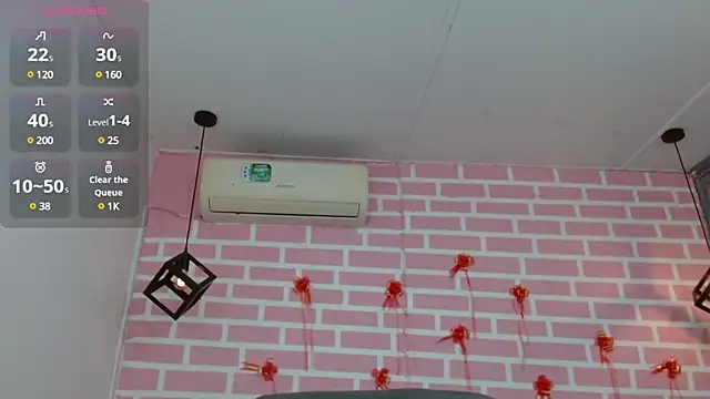 Snapshot of emy_0 chatting on 03/22/25, 09:21 emy 0 online show from 03/22/25, 09:21