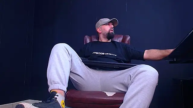 Snapshot of JackEthann chatting on 10/04/25, 05:16 JackEthann online show from 10/04/25, 05:16