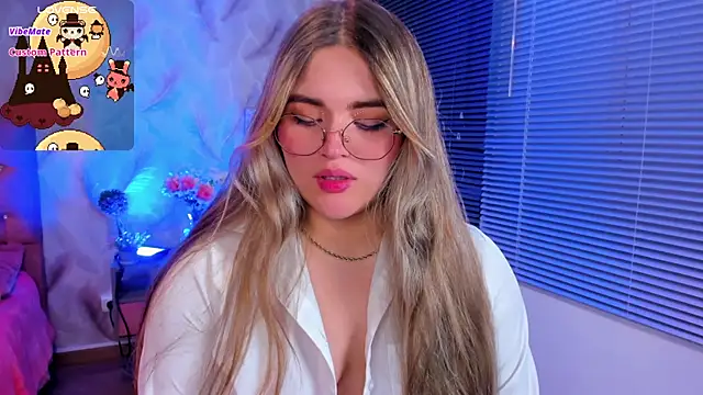 cattaleya    online show from 10/24/25, 03:14