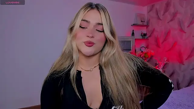 cattaleya    online show from 02/14/26, 04:09