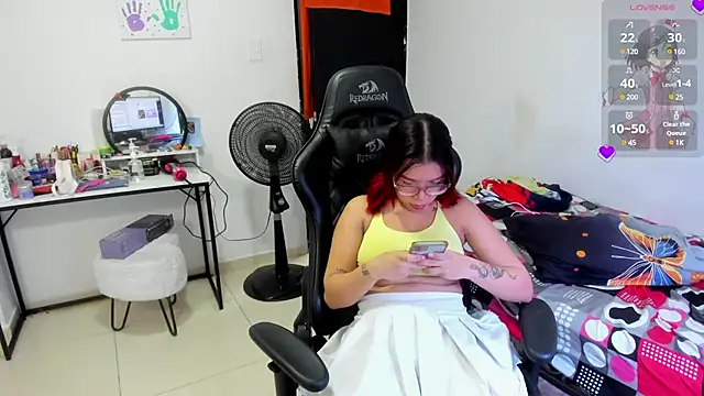 Snapshot of Max_kony chatting on 03/08/25, 11:49 Max kony online show from 03/08/25, 11:49