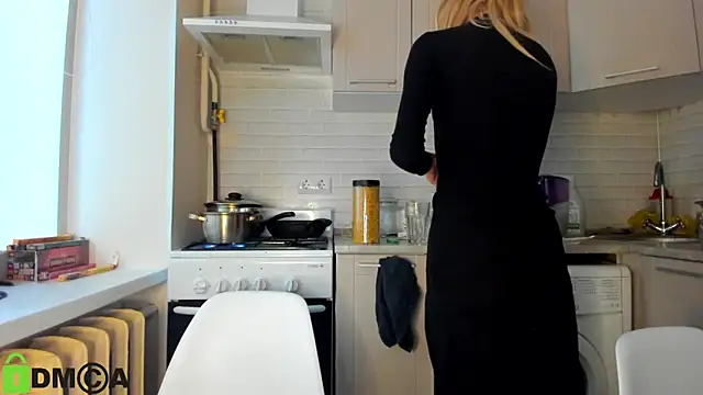  Alice Kitty online show from 12/28/24, 09:52