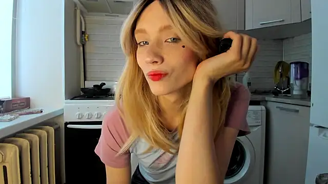  Alice Kitty online show from 01/03/25, 09:25