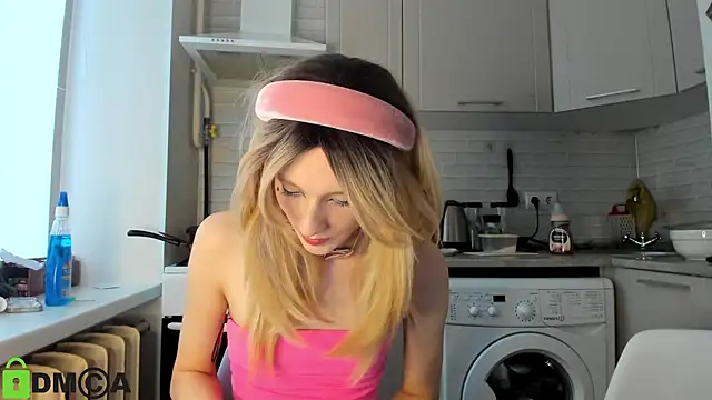  Alice Kitty online show from 01/07/25, 11:48