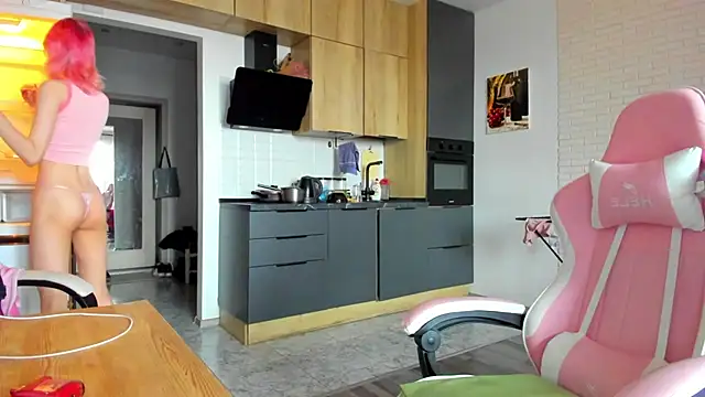  Alice Kitty online show from 04/11/26, 11:36