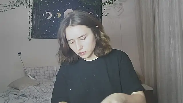 Snapshot of Aurora_workerr chatting on 01/03/25, 04:27 Aurora workerr online show from 01/03/25, 04:27