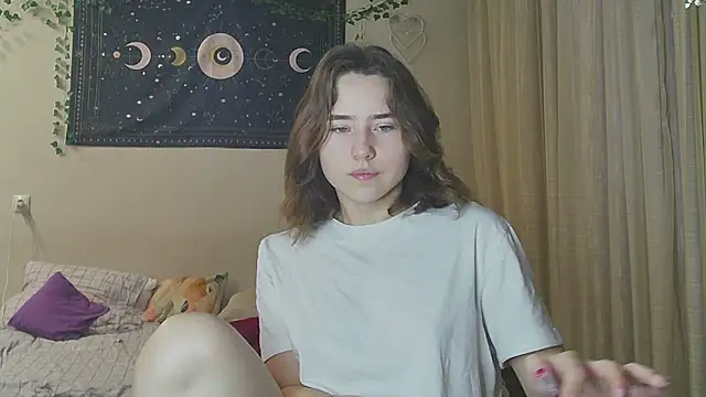 Snapshot of Aurora_workerr chatting on 01/11/25, 12:55 Aurora workerr online show from 01/11/25, 12:55