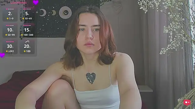 Snapshot of Aurora_workerr chatting on 02/10/25, 02:30 Aurora workerr online show from 02/10/25, 02:30