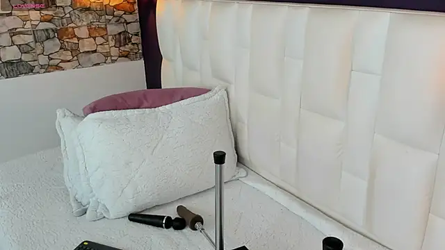 Abbyadams online show from 11/24/25, 03:17