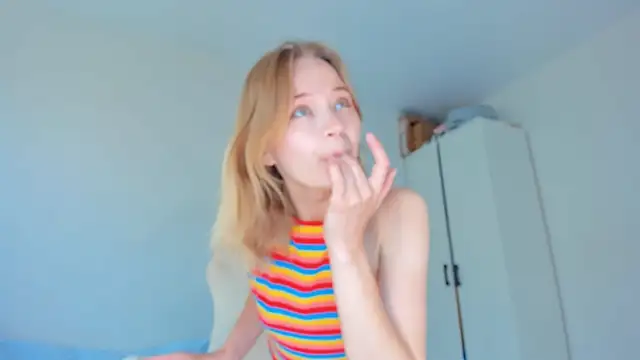Snapshot of JennyWoody chatting on 06/15/26, 04:58 JennyWoody online show from 06/15/26, 04:58