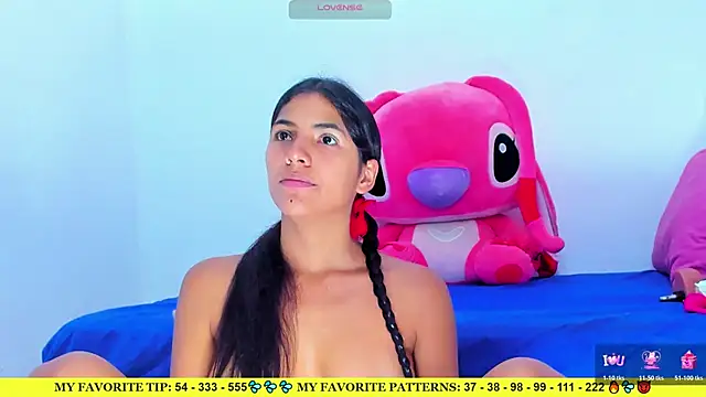 Snapshot of AriannaLewiis chatting on 06/07/26, 07:50 AriannaLewiis online show from 06/07/26, 07:50