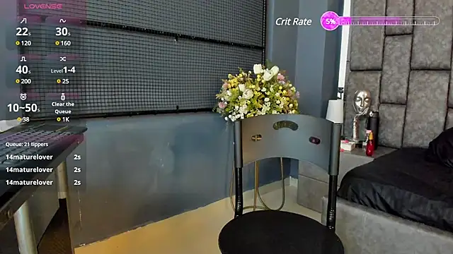 Snapshot of Matureyulyet chatting on 02/20/25, 11:32 Matureyulyet online show from 02/20/25, 11:32