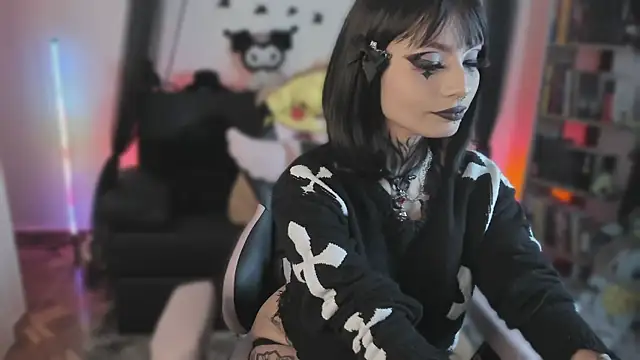 Naomii Soto online show from 04/18/26, 04:55