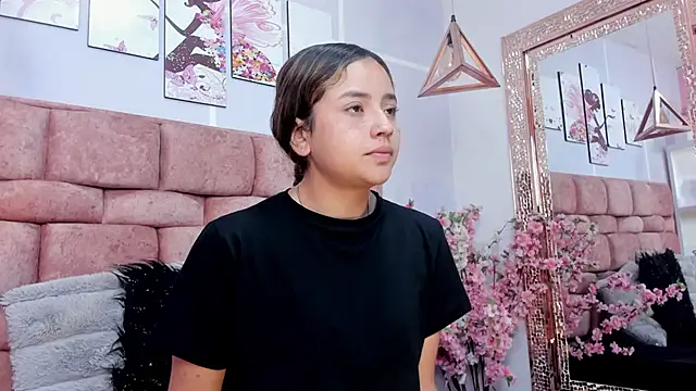 katecooper online show from 10/17/25, 11:24