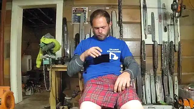 Snapshot of Bigoleslong98765 chatting on 10/21/25, 11:16 Bigoleslong98765 online show from 10/21/25, 11:16