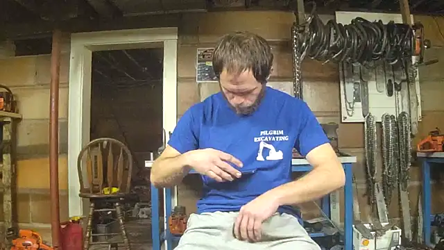 Snapshot of Bigoleslong98765 chatting on 12/18/25, 05:24 Bigoleslong98765 online show from 12/18/25, 05:24