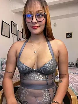 Snapshot of Miss-Abbii chatting on 01/12/25, 04:50 Miss-Abbii online show from 01/12/25, 04:50