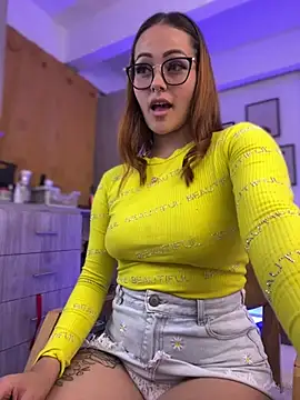 Snapshot of Miss-Abbii chatting on 02/15/25, 11:25 Miss-Abbii online show from 02/15/25, 11:25