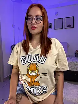 Snapshot of Miss-Abbii chatting on 03/21/25, 10:17 Miss-Abbii online show from 03/21/25, 10:17