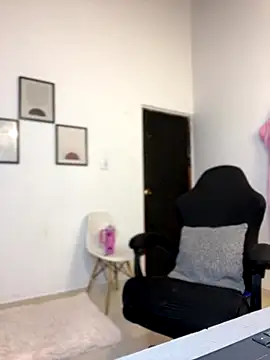 Snapshot of Miss-Abbii chatting on 09/30/25, 09:20 Miss-Abbii online show from 09/30/25, 09:20