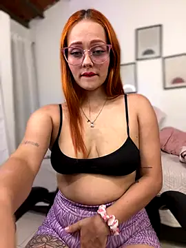 Snapshot of Miss-Abbii chatting on 10/15/25, 12:22 Miss-Abbii online show from 10/15/25, 12:22