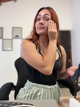 Snapshot of Miss-Abbii chatting on 12/04/25, 08:17 Miss-Abbii online show from 12/04/25, 08:17