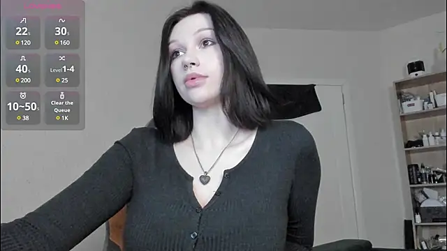 Snapshot of Emmy_m00n chatting on 03/16/25, 11:05 Emmy m00n online show from 03/16/25, 11:05