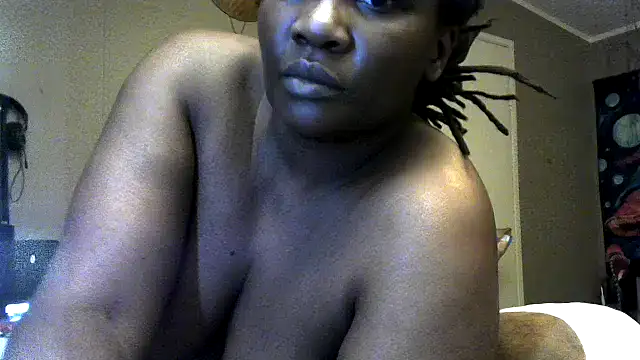 Snapshot of EbonyFetishQueen chatting on 11/07/25, 12:54 EbonyFetishQueen online show from 11/07/25, 12:54