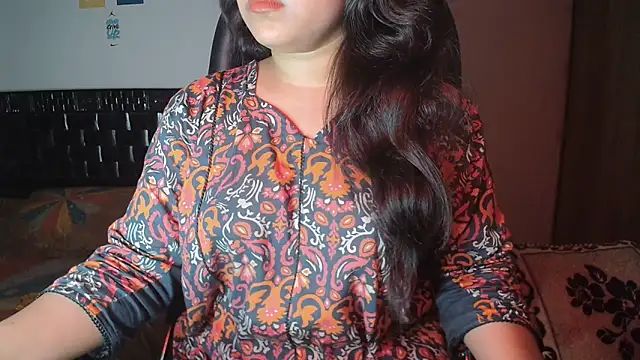 Most-Beautiful-Queen online show from 10/17/25, 06:21