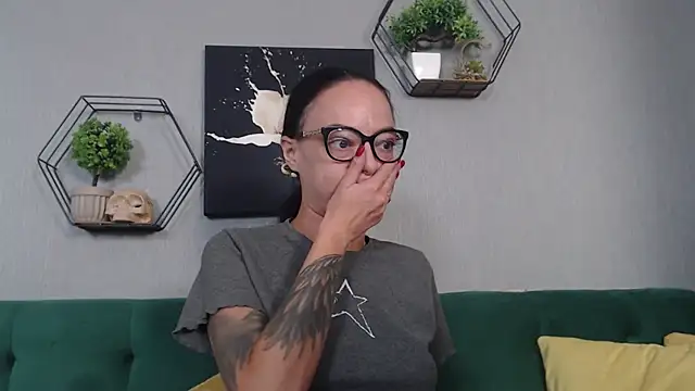 IzabelllNoir online show from 09/16/25, 08:59