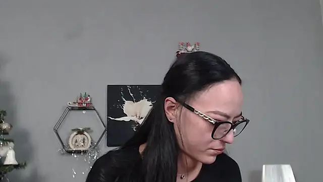 IzabelllNoir online show from 12/18/25, 11:05