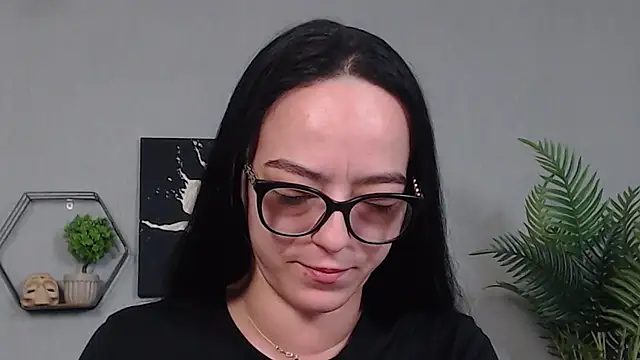 IzabelllNoir online show from 05/23/26, 04:50