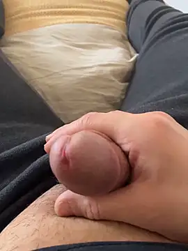 Snapshot of CoupleHot_X chatting on 03/05/26, 11:39 CoupleHot X online show from 03/05/26, 11:39